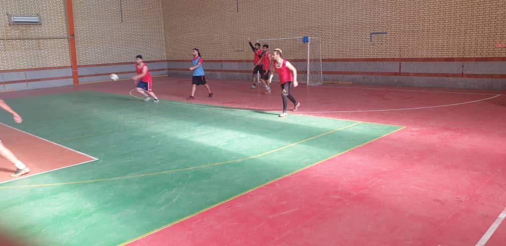 برگزاری مسابقه فوتسال درون دانشگاهی به مناسبت روز دانشجو