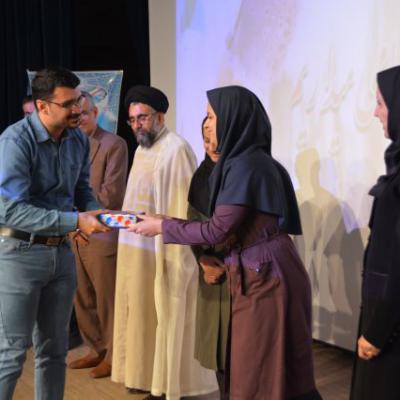 تصاویر گزارش اجرای جشن نیمه شعبان به همراه تجلیل از اساتید و دانشجویان